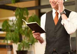 �������͂ǂ��̎������ɗ��߂Ηǂ��̂�